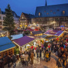 Der Weihnachtsmarkt findet auf dem historischen Marktplatz statt.