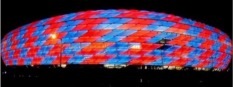 Blau-Rotes Farbkonzept