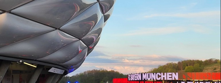Im Jahr 2005 wurde der Bau der Allianz Arena fertiggestellt.