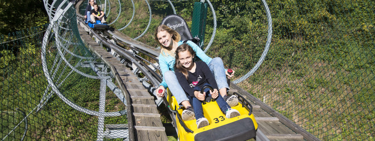 Der Arena Coaster bietet Rodelspaß für die gesamte Familie!