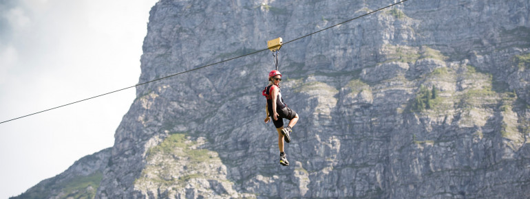 Genieße die tolle Aussicht bei der Fahrt mit dem Skyliner.
