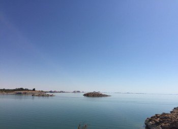 Blick auf den Nassersee von Abu Simbel aus