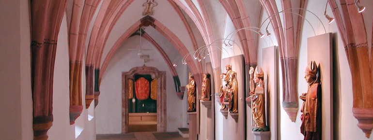 Das Kreuzgang Gewölbe des Augustinermuseums.