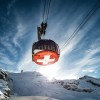 Die TITLIS Rotair Seilbahn bringt dich von Mittelstation Trübsee bis zur Bergstation des Titlis Gletscher.