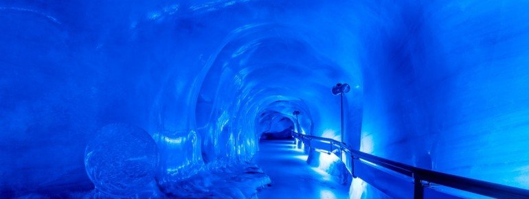 Die Gletschergrotte – eine Welt aus funkelnden Eiskristallen