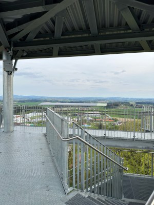 140 Stufen muss der Besucher überwinden, um zur Aussichtsplattform in 25 Metern Höhe zu kommen.