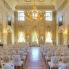 Der festliche Spiegelsaal dient heute als Konzertsaal und Veranstaltungsort mit besonderem Flair.