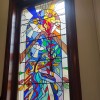 Die Buntglasfenster prägen das Bild der Belfast City Hall.
