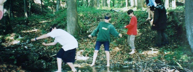 Spielerisch lernen im "großen Klassenzimmer WALD"