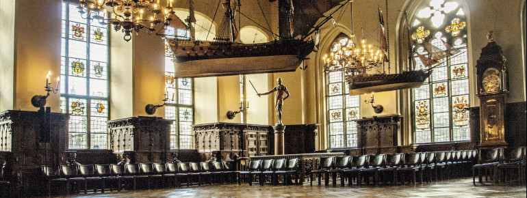 In der oberen Rathaushalle, dem schönsten und repräsentativsten Festsaal Bremens, tagte früher der Stadtrat.