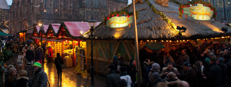 Der Bremer Weihnachtsmarkt findet auf dem Marktplatz zwischen Rathaus und Dom statt.