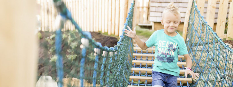 Es gibt auch einen Hamsterhausen-Parkour, auf dem sich Kinder bewegen können.