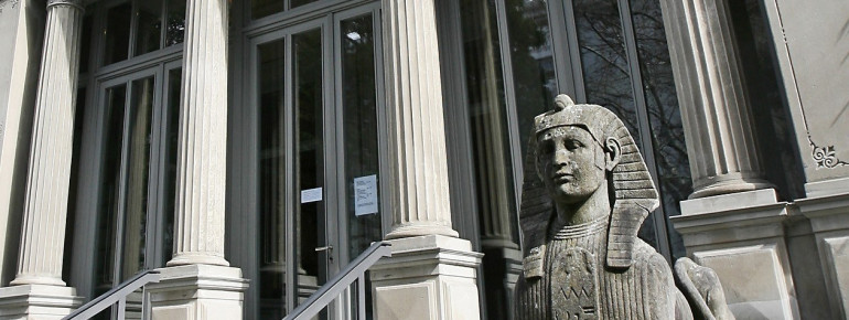 Über die Schwelle des Kunstmuseums in eine andere Welt