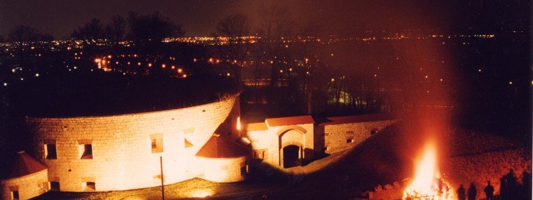 Bundesfestung bei Nacht