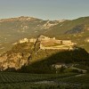 Die Lage der Burg Beseno garantiert einen Panoramablick über das Etschtal im Trentino.