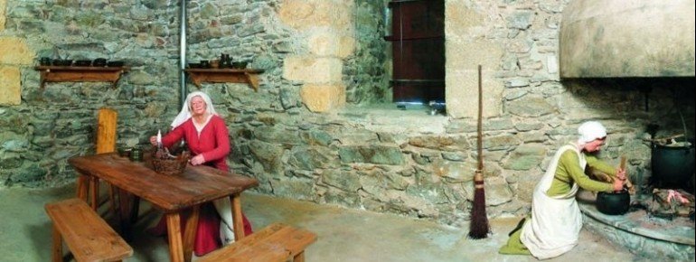 Auf der Burg wird Geschichte wieder lebendig.