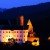 Dank der Abendbeleuchtung ist die Burg gut von Drebach aus sichtbar.