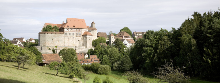 In der Cadolzburg wird die die Begegnung mit dem Mittelalter ermöglicht.