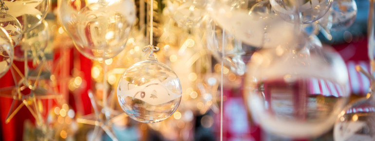 80 Aussteller präsentieren am Bozner Christkindlmarkt ihre Produkte.