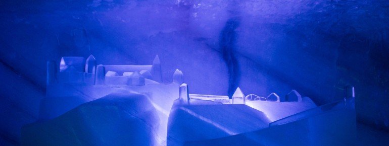 Spezielle Lichteffekte und Musik sorgen für eine mystische Stimmung.