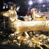 Der goldene "Wiener Dog" mit seinem Dackelgefolge ist der absolute Star des Passauer Dackelmuseums