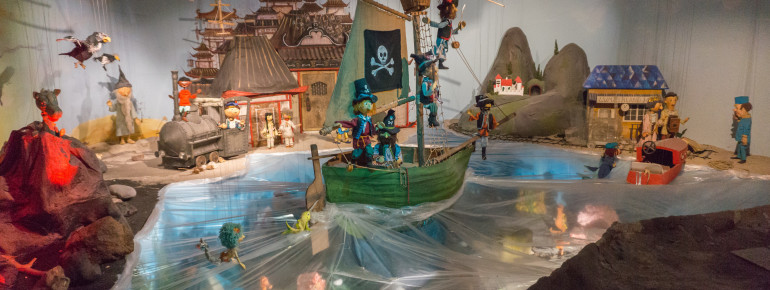 Seitenansicht der Dauerausstellung "Die wilde 13 sticht in See".