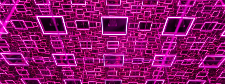 Im DeJa Vu mUseum in Berlin wird viel mit Farben und Mustern gearbeitet, um deine Sinne zu täuschen.