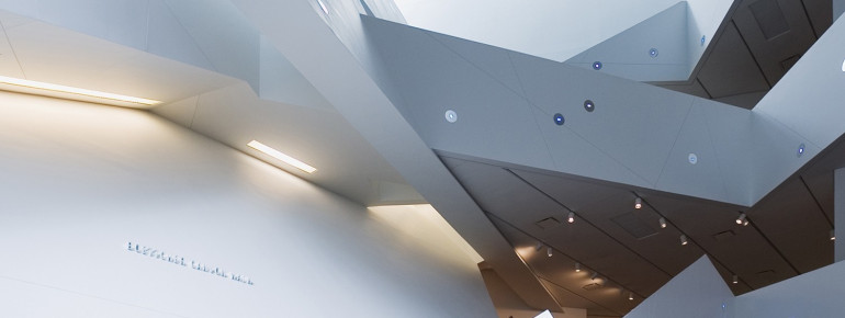 Das Museum ist auch architektonisch sehenswert