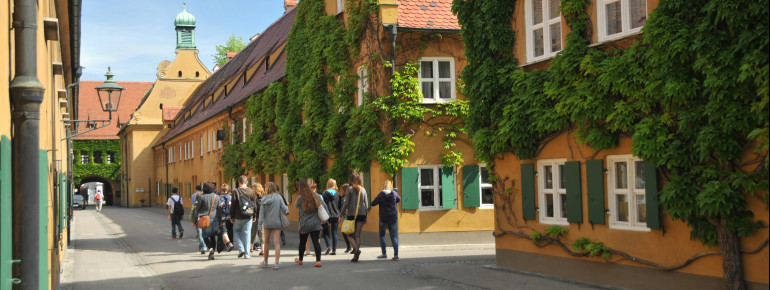 Besucher können die Fuggerei täglich von 8 bis 20 Uhr besuchen.