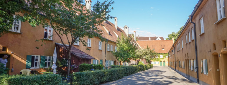 Während des zweiten Weltkriegs wurden mehr als die Hälfte der Häuser zerstört.