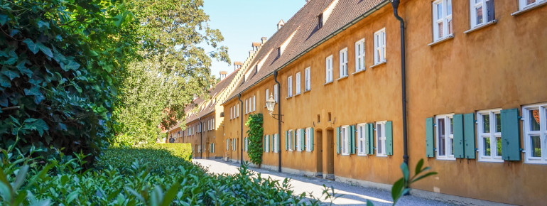 Die Fuggerei verdankt ihren Namen, ihrem Stifter Jakob Fugger.