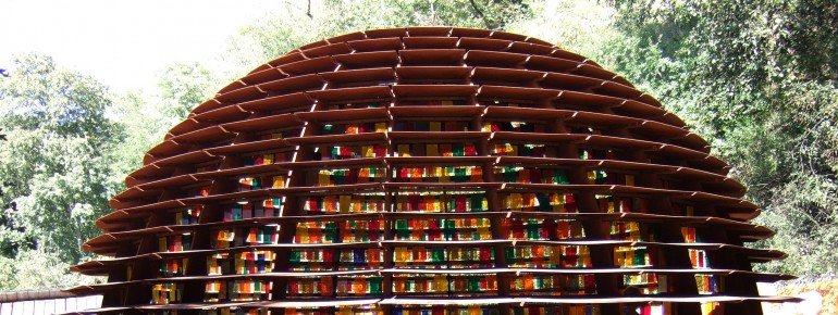 Die Kunstpavillions verbinden Kunst und Natur