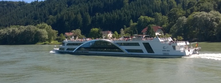 Das Kristallschiff ist der Stolz der Flotte