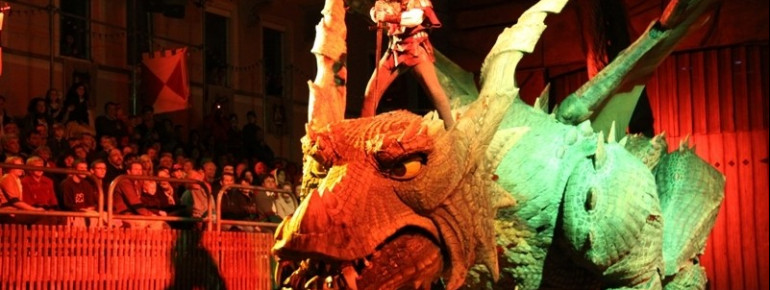 Jährlich im August finden die Drachenstich-Festspiele in Furth im Wald statt.