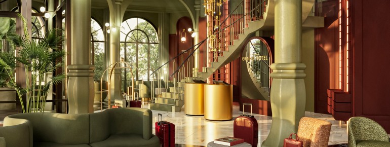 Die Lobby des Efteling Grand Hotels empfängt die Gäste mit majestätischer Eleganz.