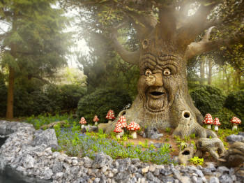 Im Märchenwald steht der sprechende Baum, der Märchen erzählt.