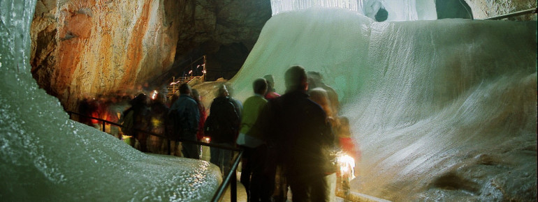 Eine der faszinierenden Formen in der Höhle: die Eisorgel