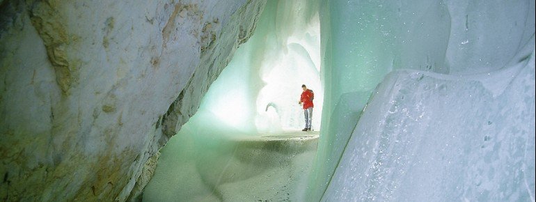 40 Kilometer misst das Höhlensystem der Eisriesenwelt.