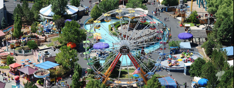Der Elitch Gardens Theme & Water Park überzeugt mit einer Vielzahl an Achterbahnen, Shows und Konzerten.