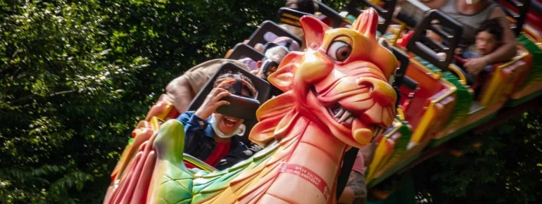 Die Familienachterbahn im Park bietet als Extra sogar eine VR-Ride an. Mit oder ohne ist hier jedem selbst überlassen.