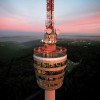 Der Fernsehturm Stuttgart bietet eindrucksvolle Panoramabllicke über die Stadt und das Umland.