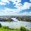 Die Aussicht von der Festung Ehrenbreitstein zeigt eindrucksvoll, wie Rhein und Mosel am Deutschen Eck zusammenfließen