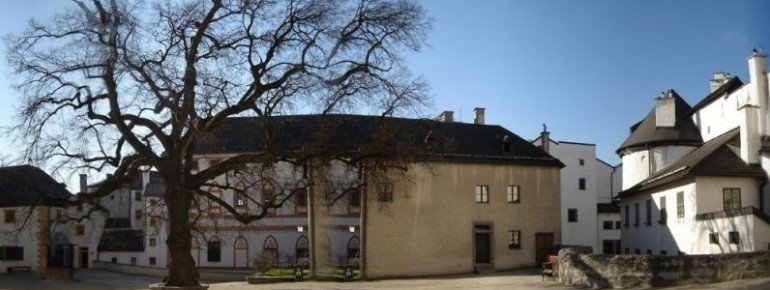 Im Laufe der Jahre wurde die Burg mehrfach restauriert