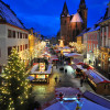 Über 40 Marktbuden schaffen auf dem Martin-Luther-Platz und dem Montegelas-Platz eine unversechelbare Weihnachtsmarkt-Atmosphäre.