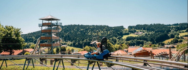 Der Bayerwald-Coaster sorgt seit 2008 für dein Extra an Adrenalin.