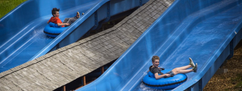 Die Bootsrutschen „Wasserhüpfer“ und „Wasserwirbel“ wurden zum 50-jährigen Jubiläum gebaut.