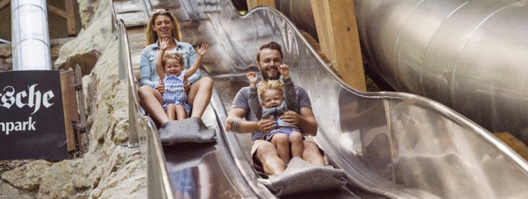 Im Rutschparadies kannst du deine Geschwindigkeit testen.