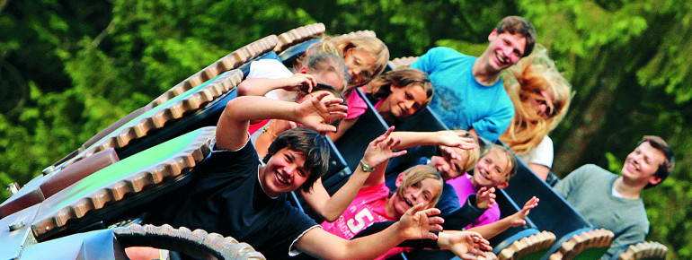 Die Achterbahn „Gipfelstürmer“ ist eine der beliebtesten Attraktionen im Freizeitpark Ruhpolding.