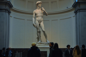 Michelangelos David Statue ist eines der Highlights der Gallerie.