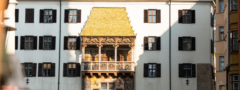 Das Goldene Dachl befindet sich direkt im Herzen Innsbrucks.